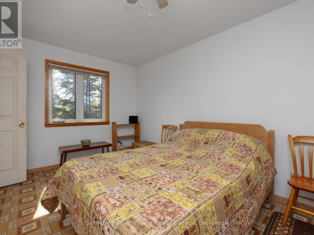 14 Burnegie Lane, Otter Lake