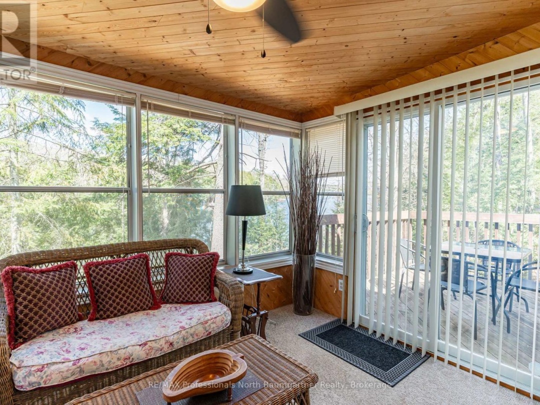 1053 Mink Road, Long Lake