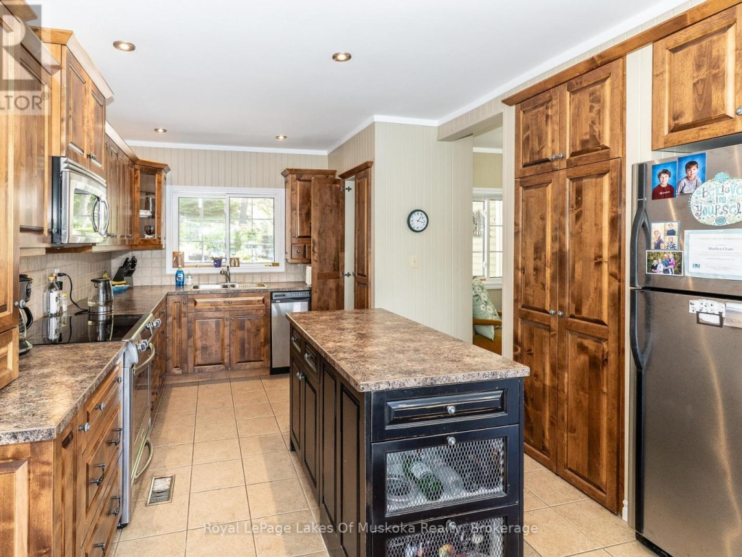 4 1010 Pinedale Road, Gull Lake