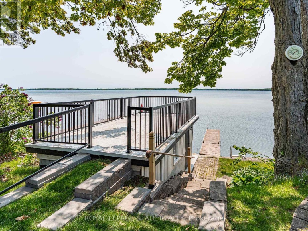 2703 LAKESIDE DRIVE, 