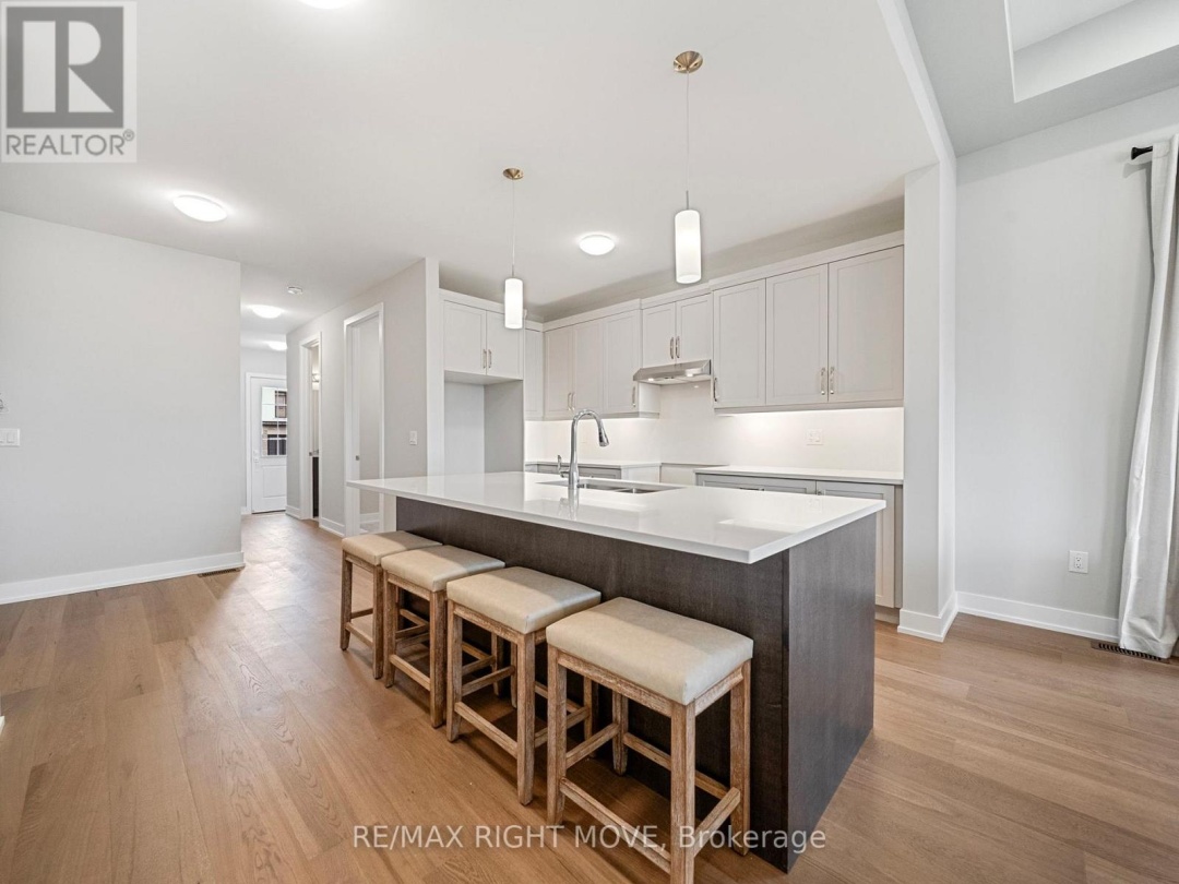 3192 ORION BOULEVARD, Orillia