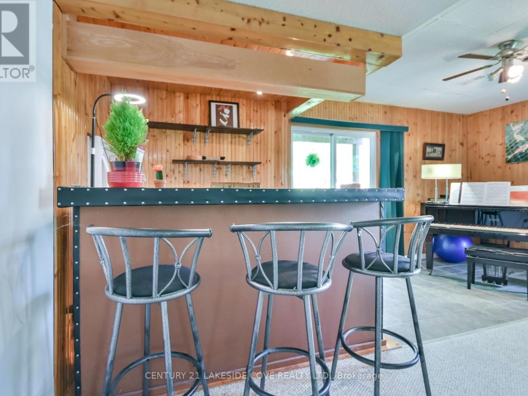 3976 Woodland Drive, Ramara
