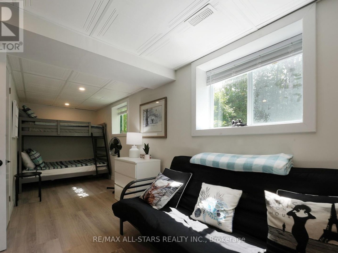 43 Sturgeon Glen Road, Sturgeon Lake