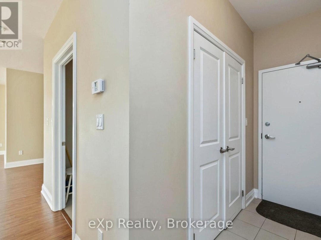 308 - 20D SILVER BIRCH COURT, 