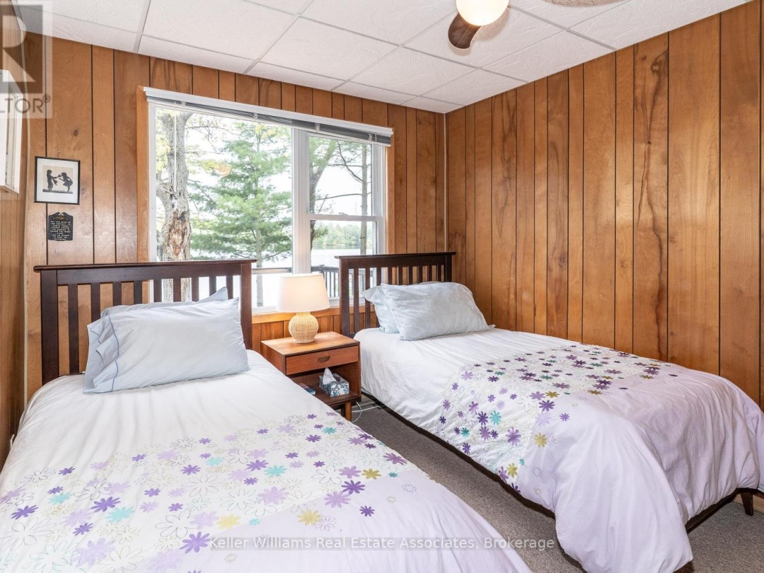 Unit 2 1200 North Shore Drive, Gull Lake