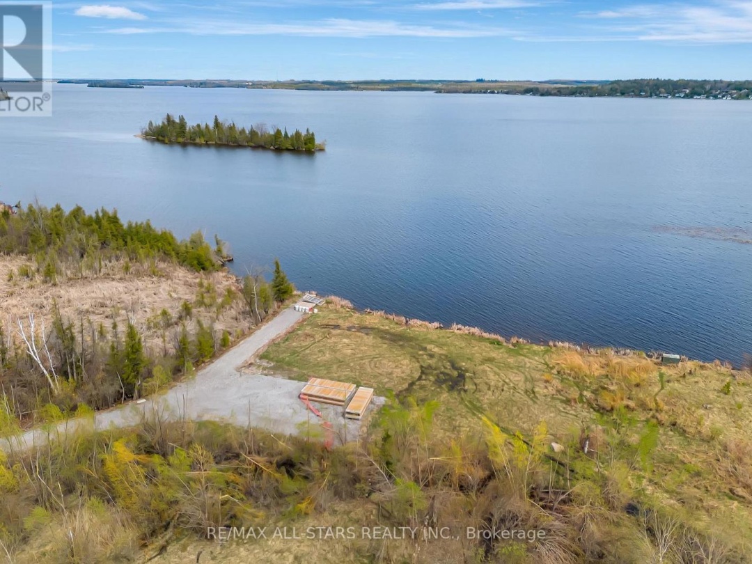 16 AVALON DRIVE, Sturgeon Lake