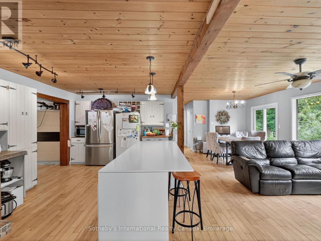 1132 LIMBERLOST ROAD, 