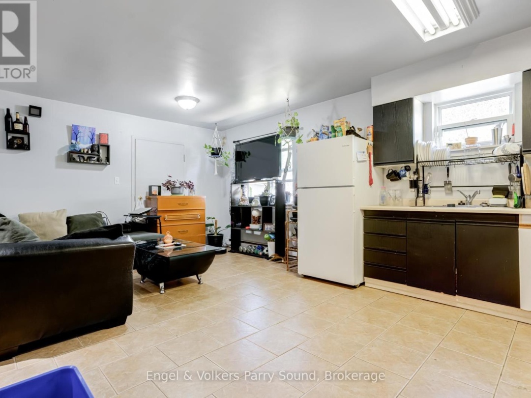 128 Isabella Street, Parry Sound
