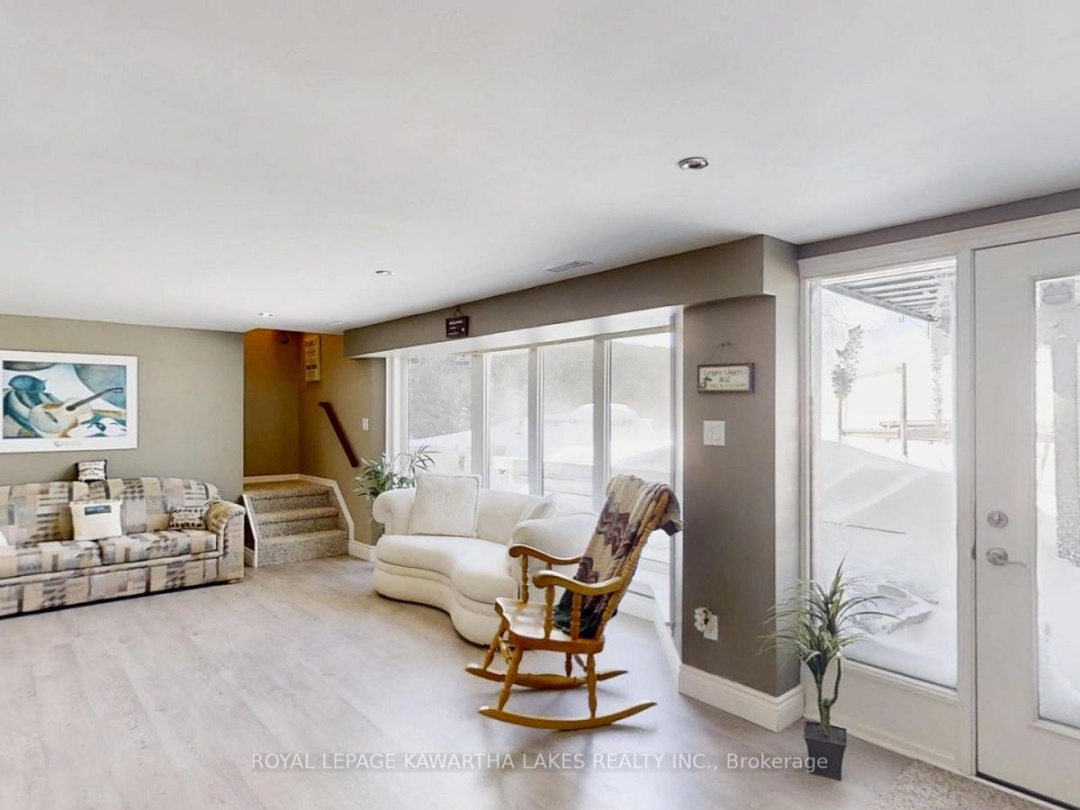 24 MCLENNANS BCH ROAD, Lake Simcoe