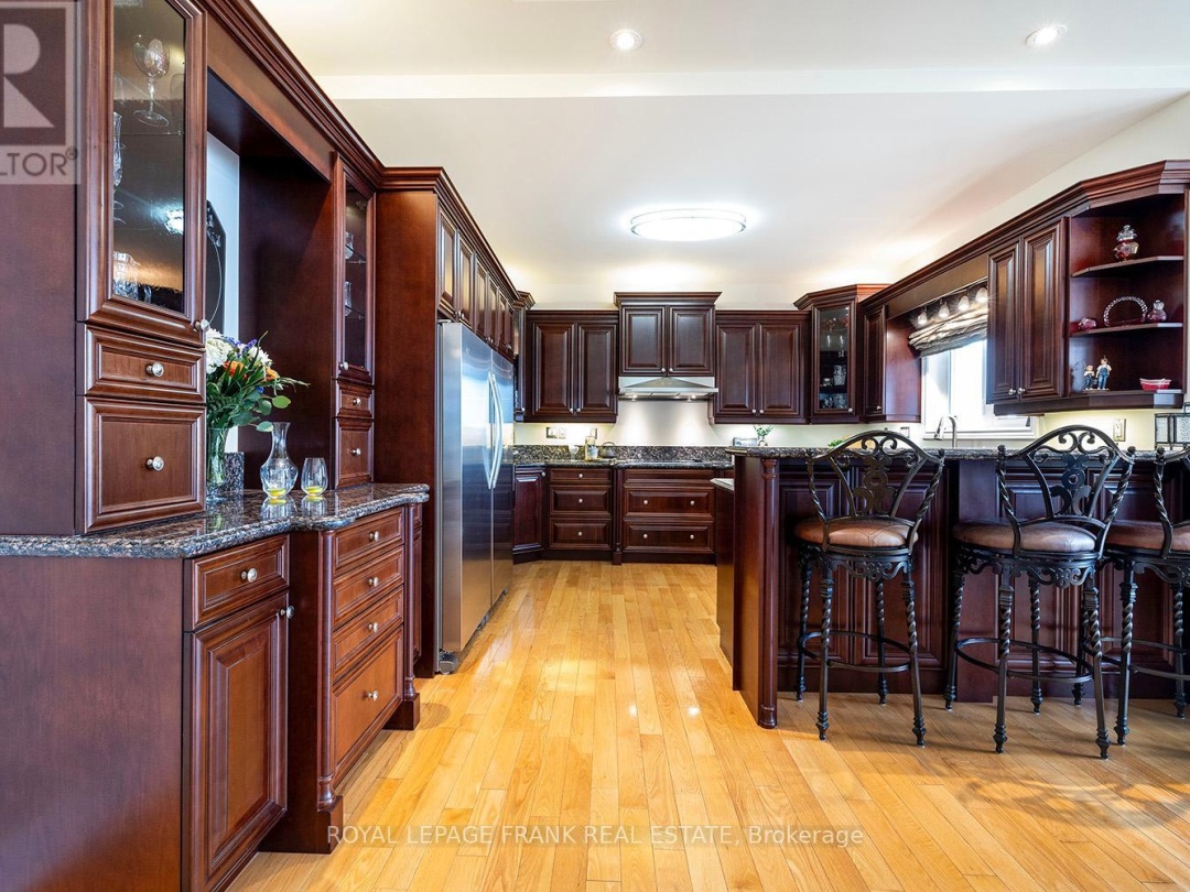 24 GILSON POINT PLACE, Lake Scugog