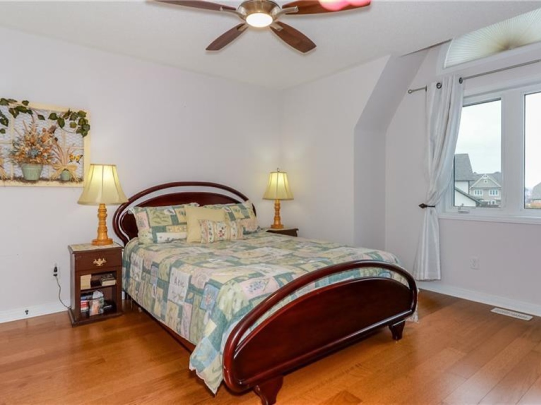 28 MASTERS Crescent, 