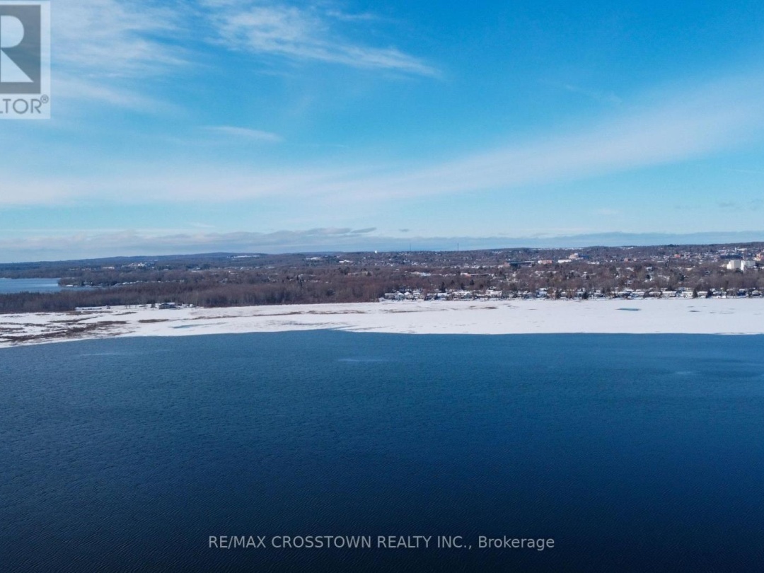 401 90 Orchard Point Road, Lake Simcoe
