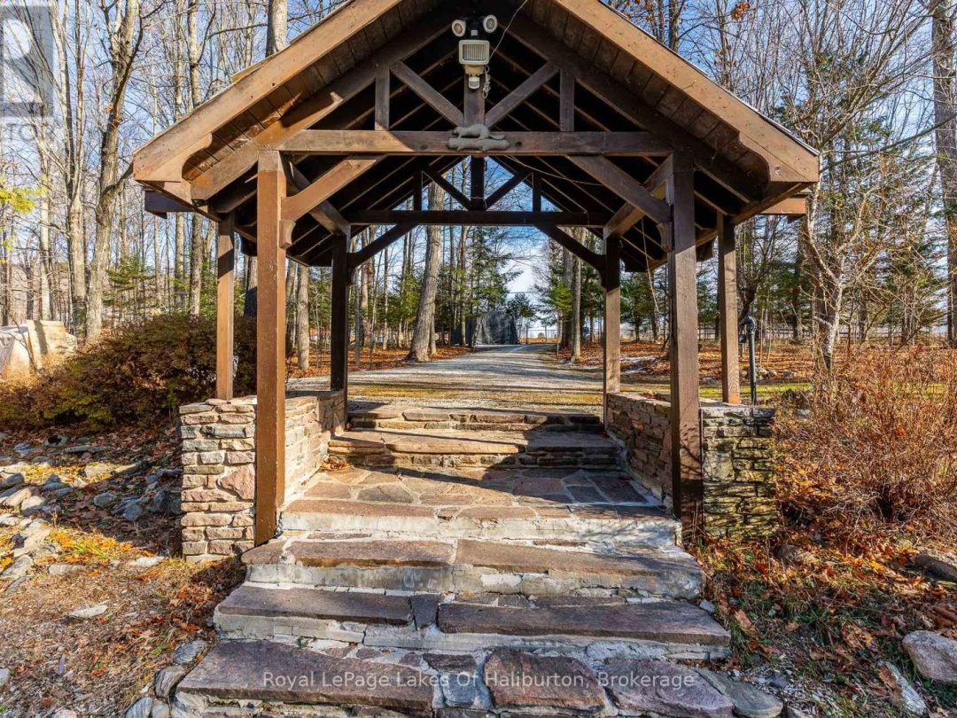 1073 GRASS LAKE ROAD, 