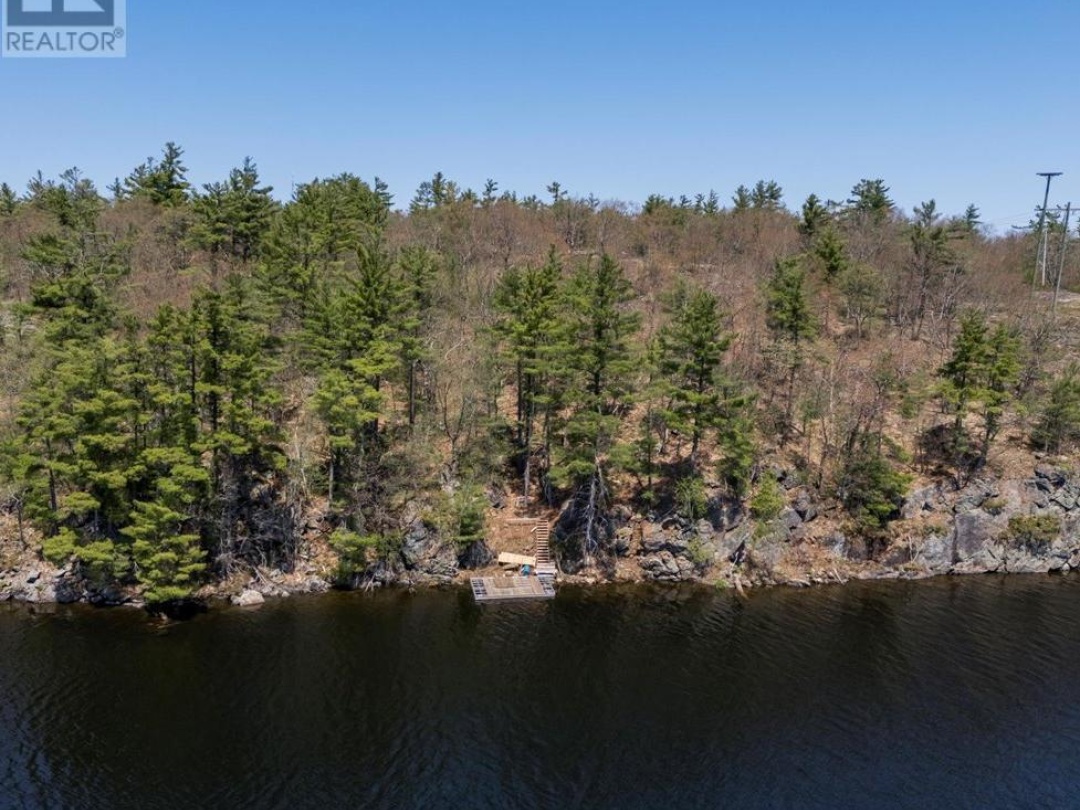 1075 HEINTZMAN GATE, Sparrow Lake