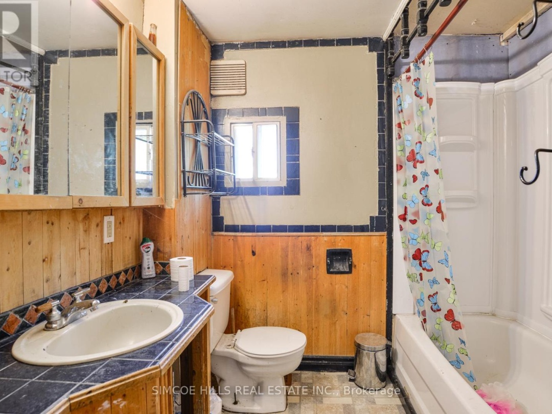 236 Front Street S, Orillia