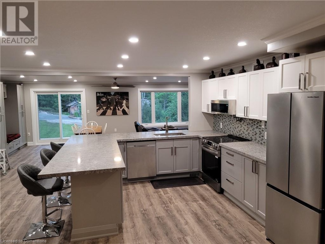 891 PENINSULA Road, 