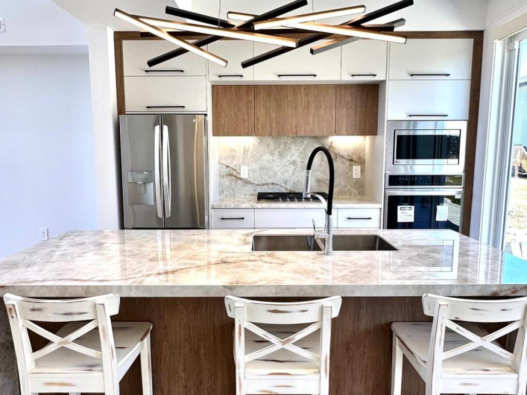 3706 QUAYSIDE DRIVE, 