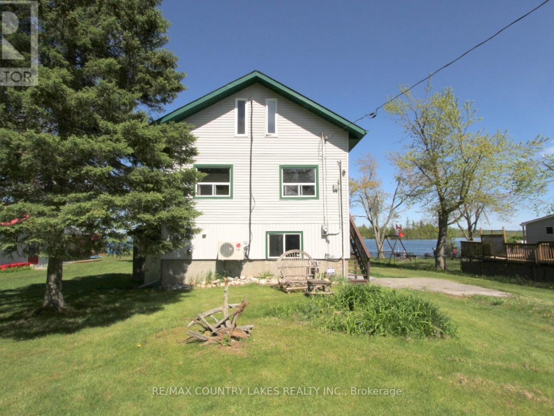 8 Saturn Lane, Mitchell Lake