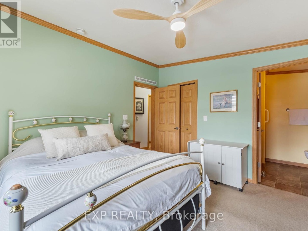 56 CREEKSIDE CIRCLE, 