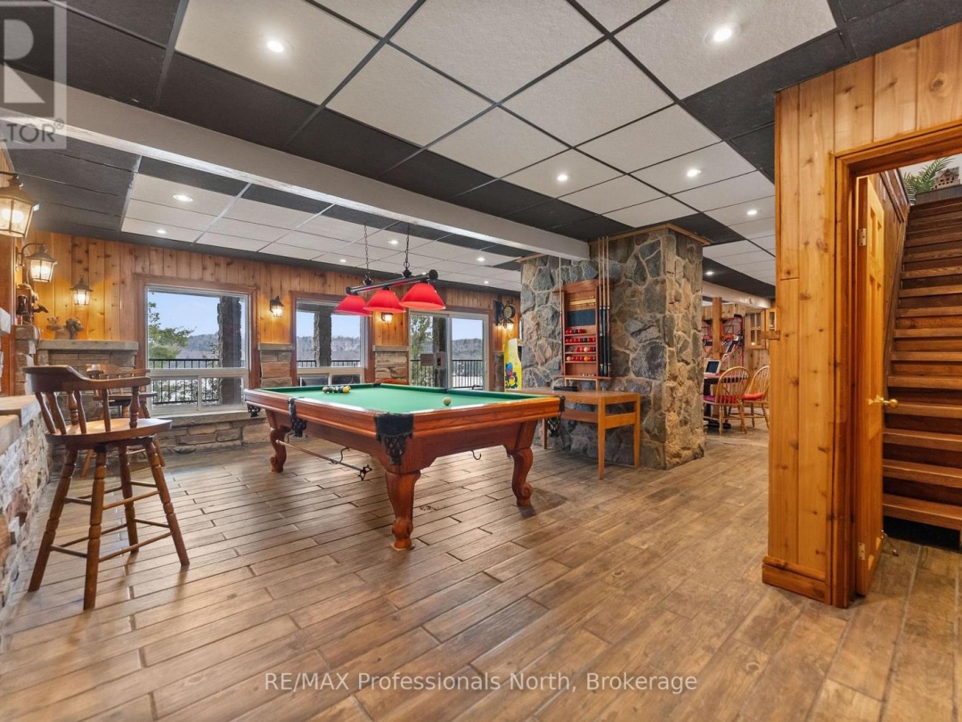 1307 Watts Road W, Kennisis Lake
