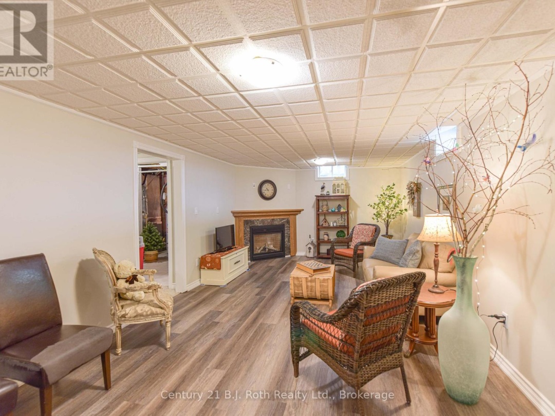 3196 Monarch Drive, Orillia