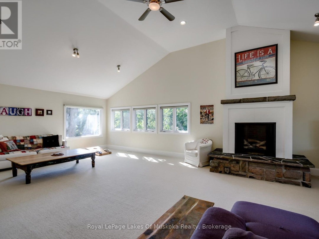 230 Ecclestone Drive, Bracebridge