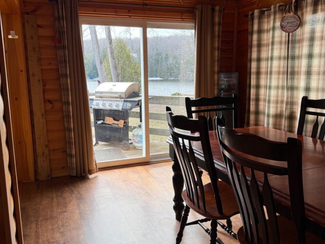 1930 Alsop Road, Glamor Lake