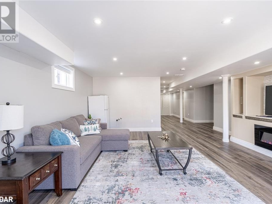 3069 Monarch Drive, Orillia
