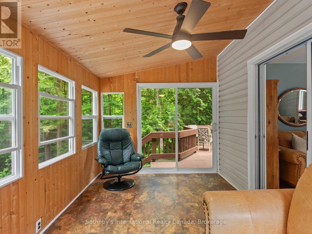 31 MEADOWS AVENUE, 