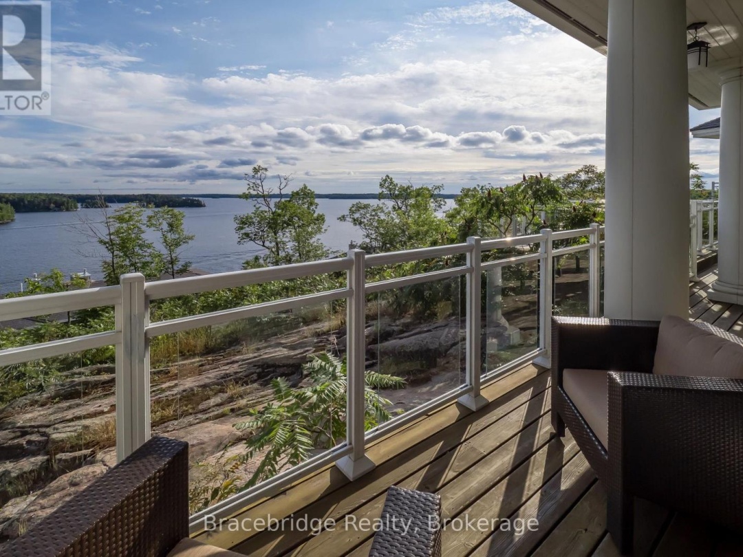 1869 MUSKOKA RD 118 W HIGHWAY, 