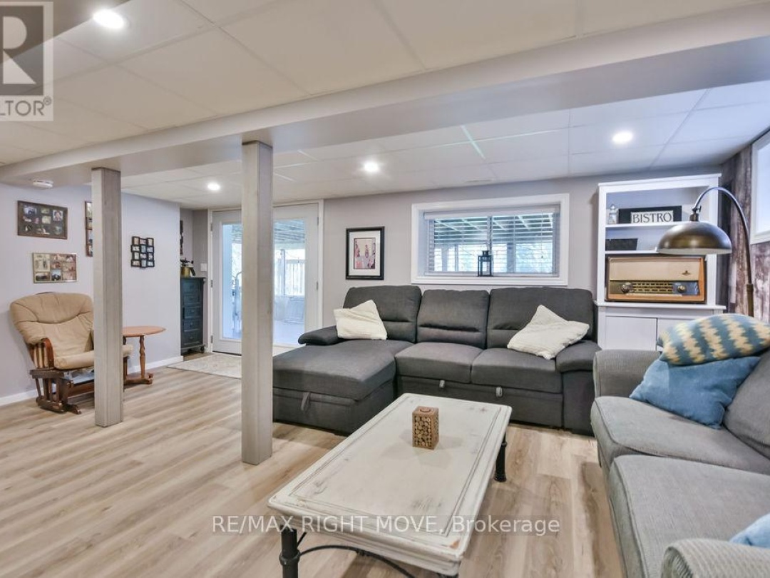 7697 WEST RIVER ROAD, Severn Lake