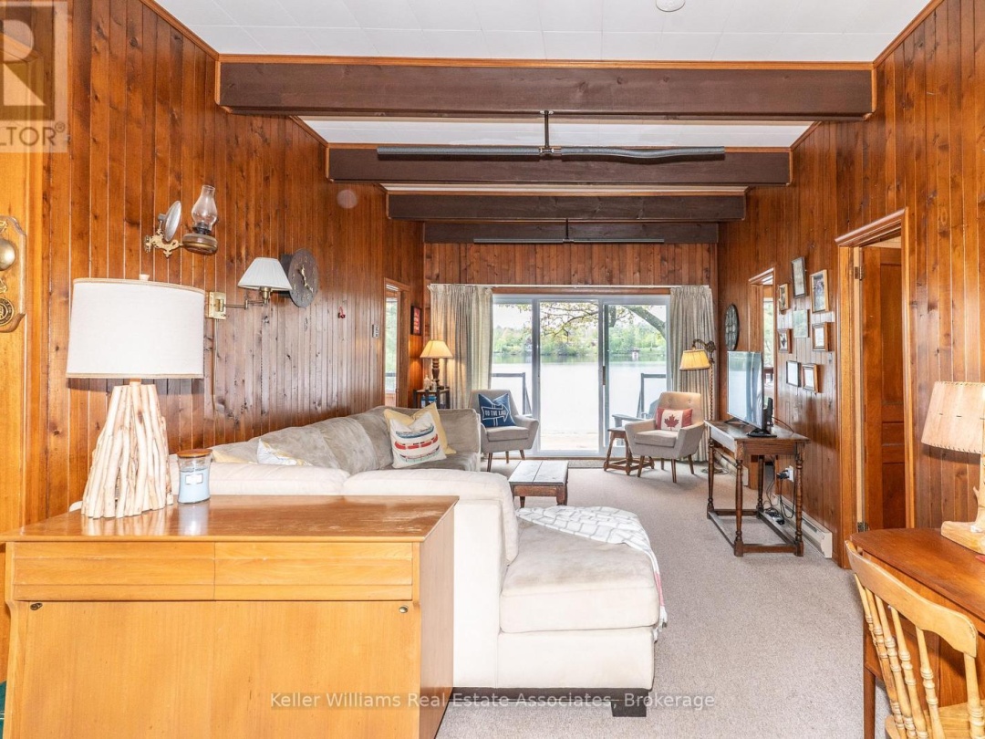 Unit 2 1200 North Shore Drive, Gull Lake