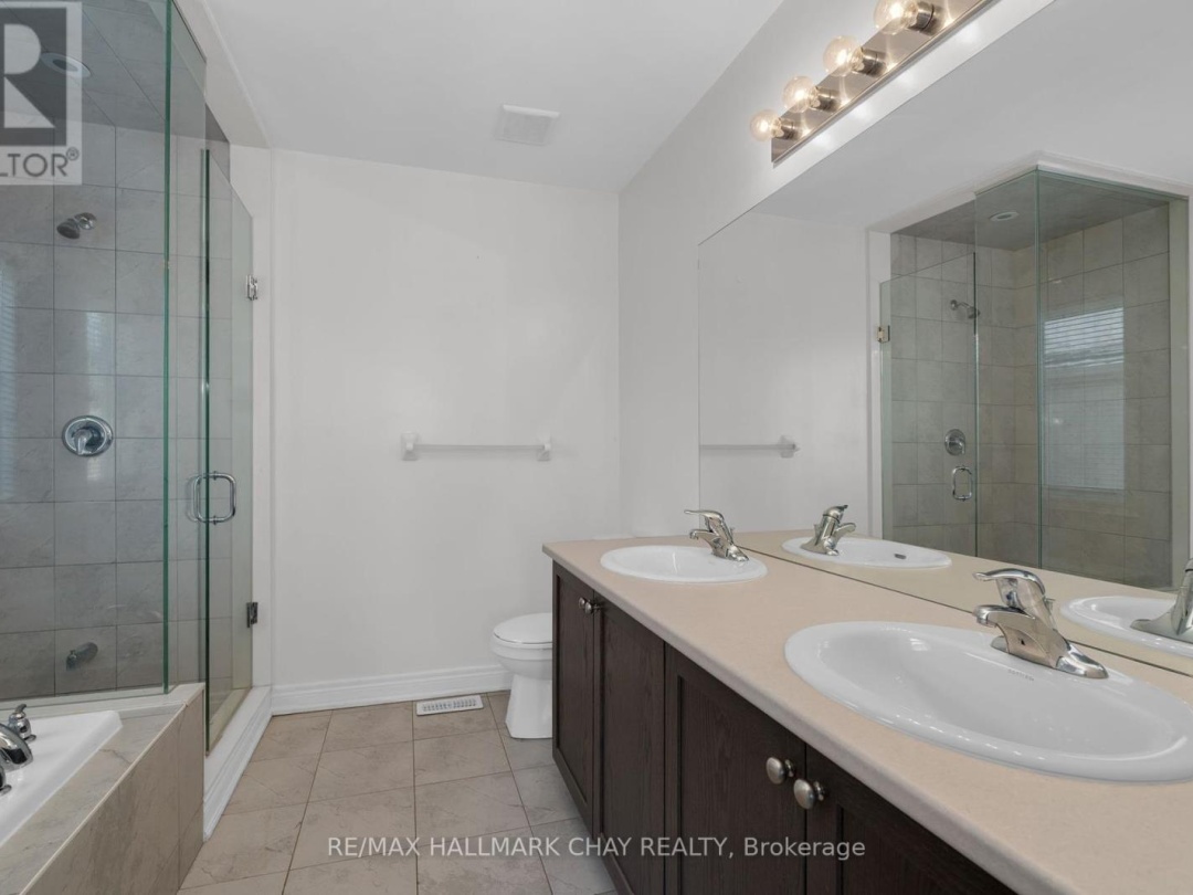 24 CHURCHLEA MEWS, Orillia