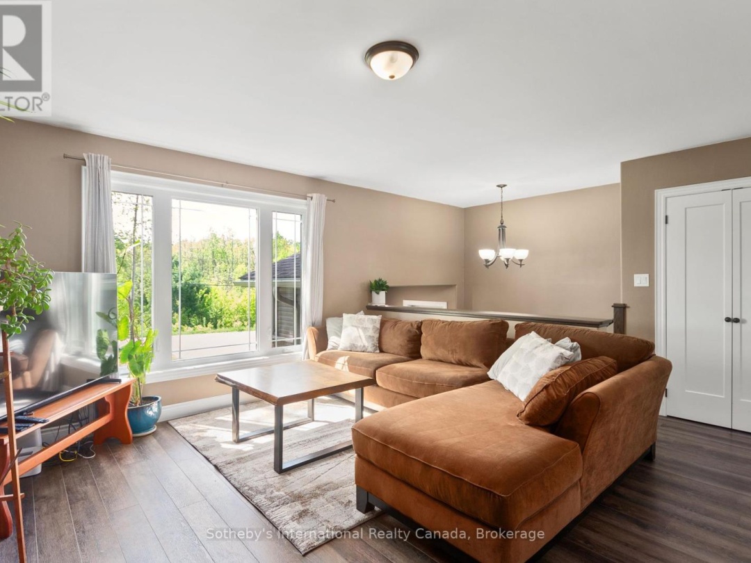 260 Forest Harbour Parkway, Tay
