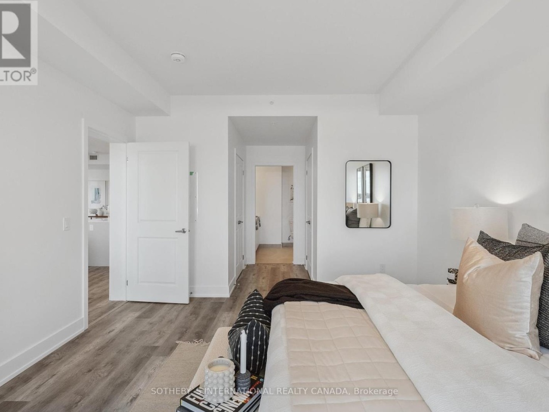 208 19B West Street N, Kawartha Lakes (Fenelon Falls)