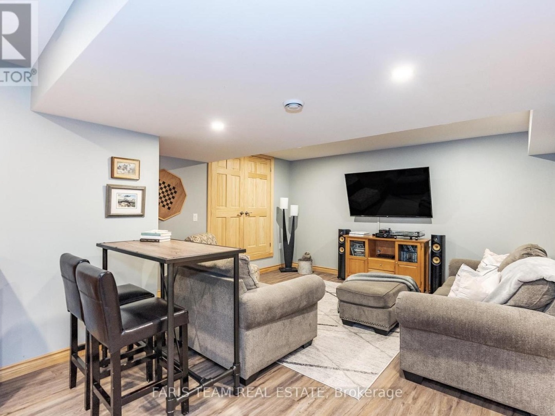 70 Kamenni Bay Road, Georgian Bay