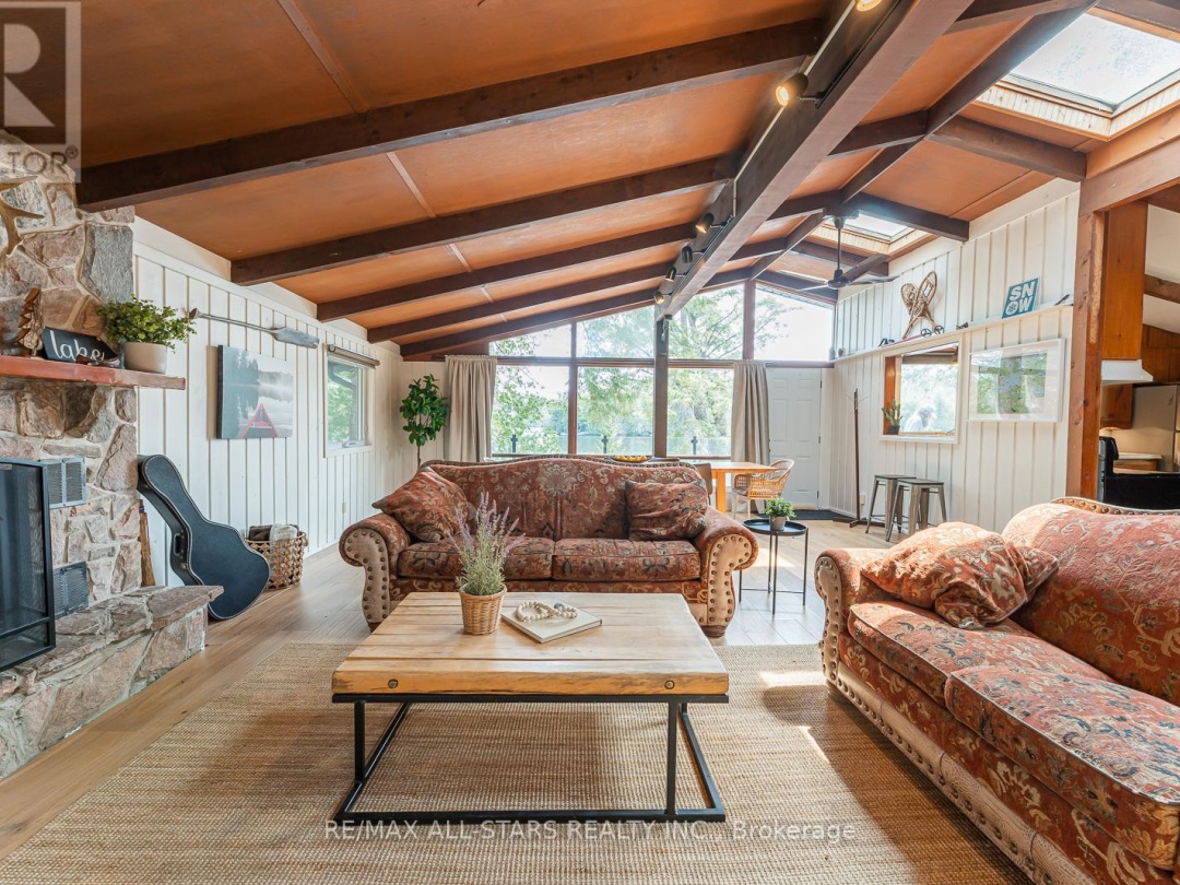 1008 Rolland Drive, Little Kennisis Lake