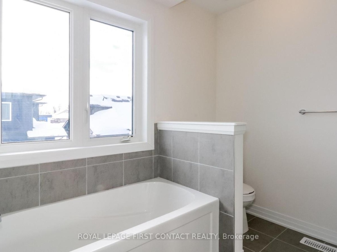 3778 SUNBANK CRESCENT, 