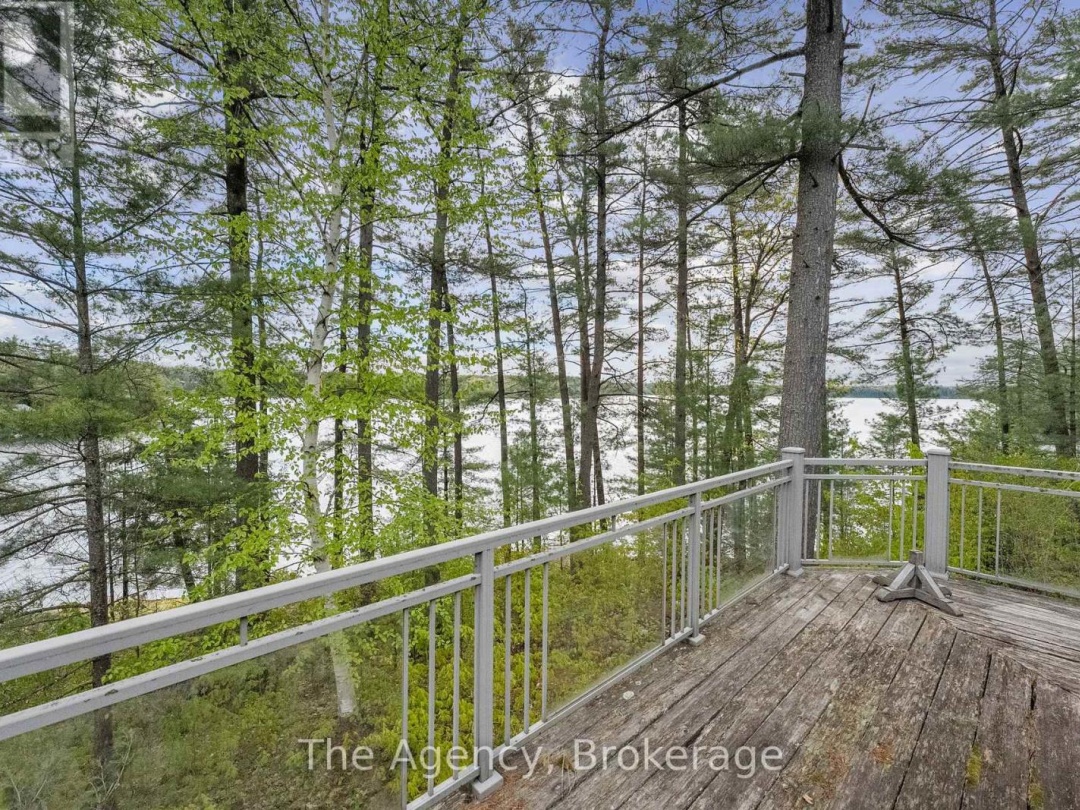 80 Tall Timbers Road, Lake Joseph