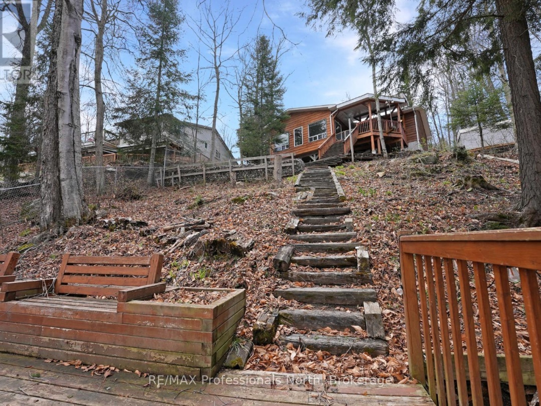 1039 Mink Road, Long Lake