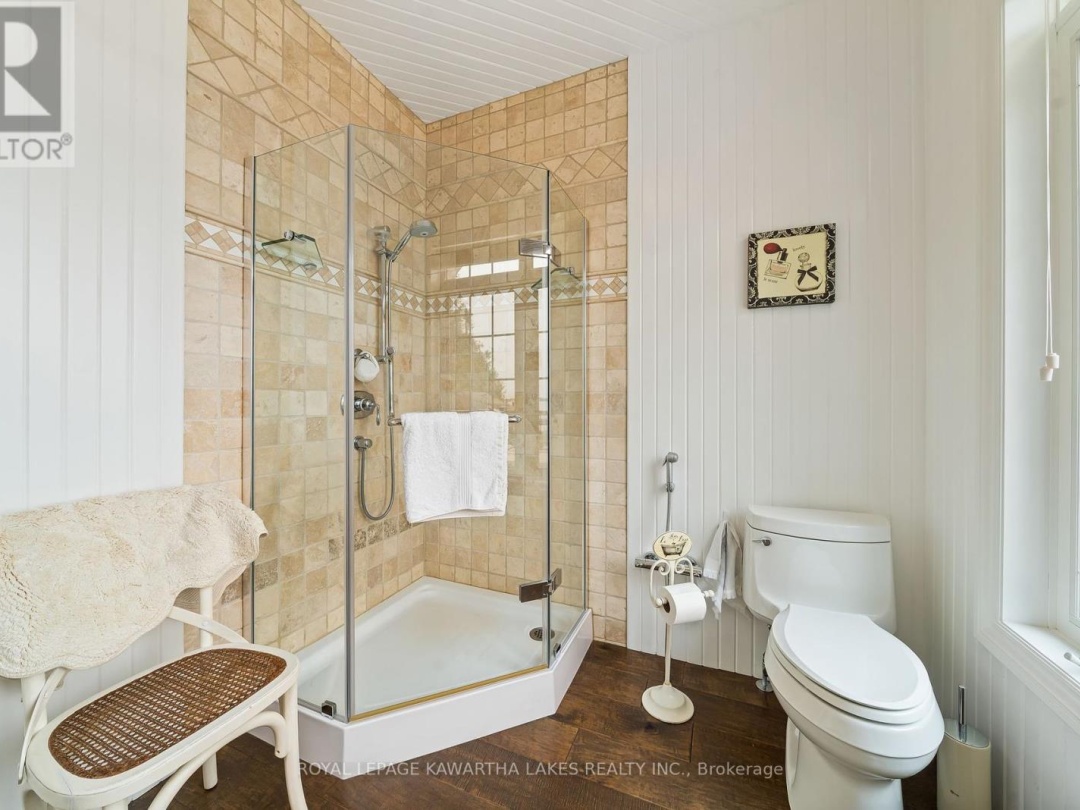 1484 COUNTY ROAD 8, 
