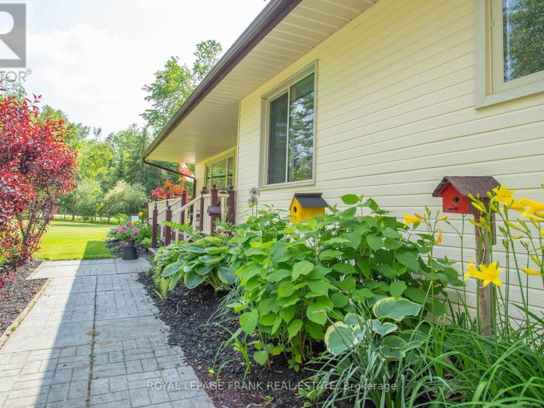 124 RILEY LANE, 