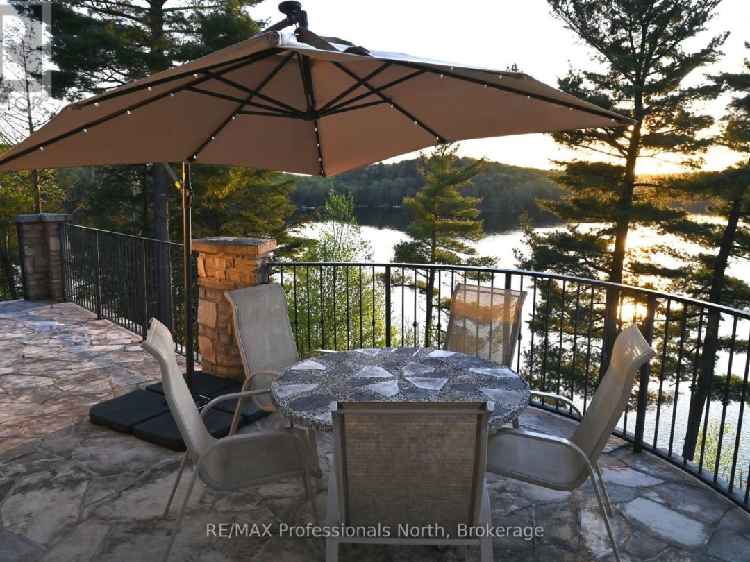 1307 Watts Road W, Kennisis Lake