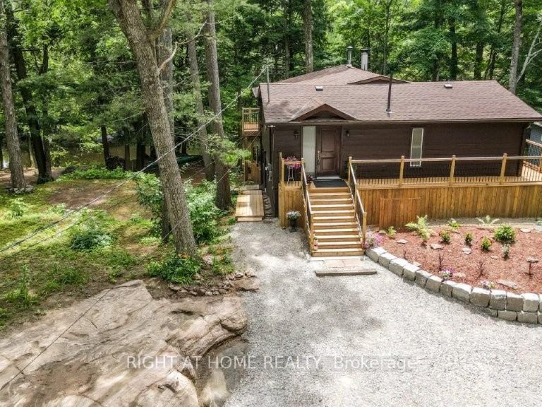 7459 ISLAND CRESCENT, 