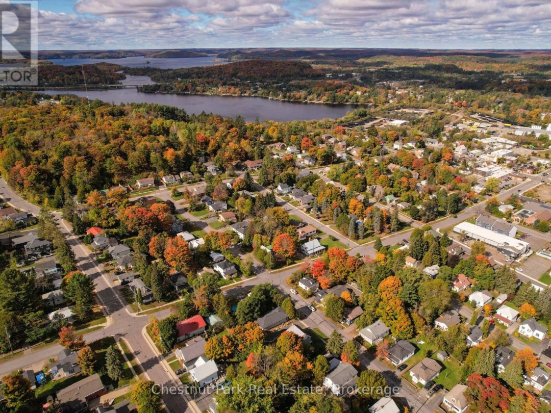 3 CORA STREET E, 