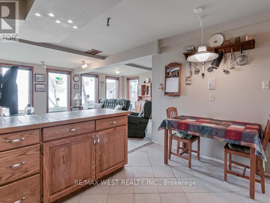 4669 Anderson Avenue, Lake Simcoe