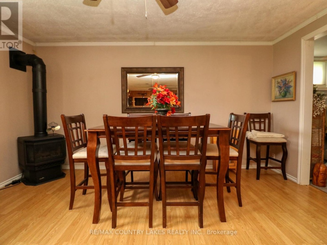 86 Beechwood Avenue, Lake Simcoe