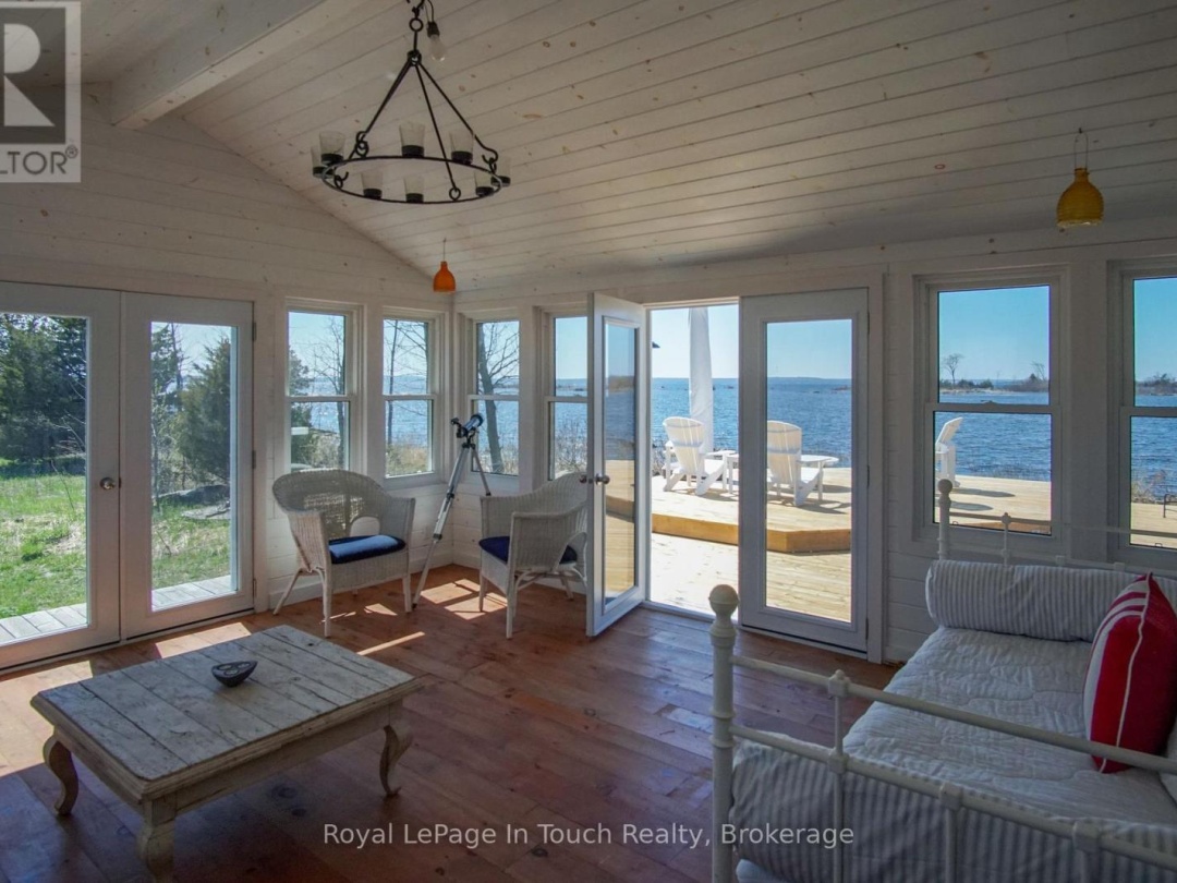 2 Island 130, Georgian Bay