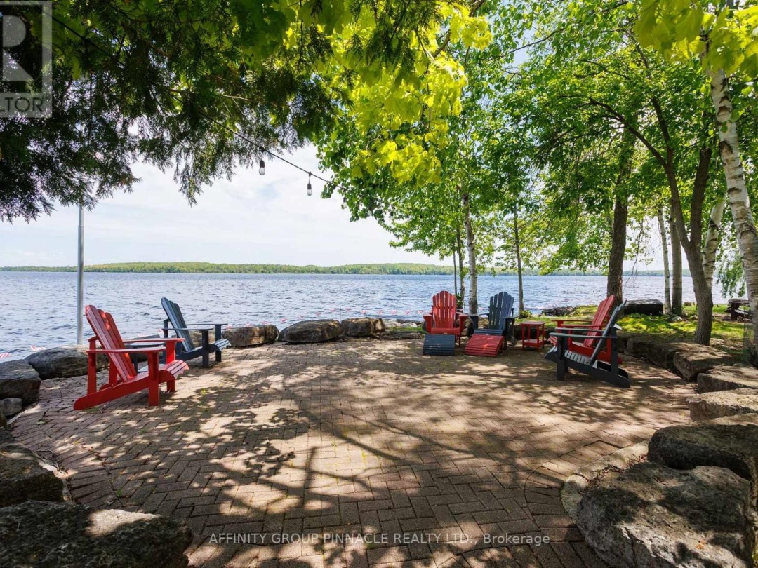 90 Mcgregor Drive, Pigeon Lake