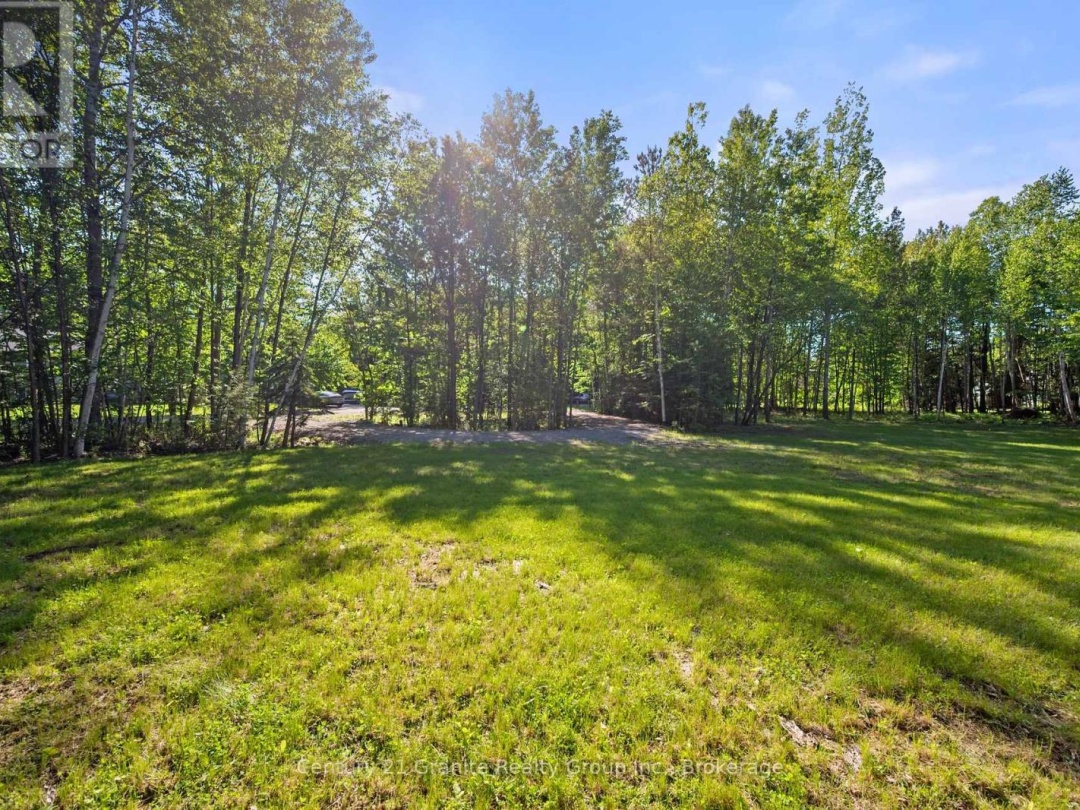 1042 Suburban Court, Gull Lake